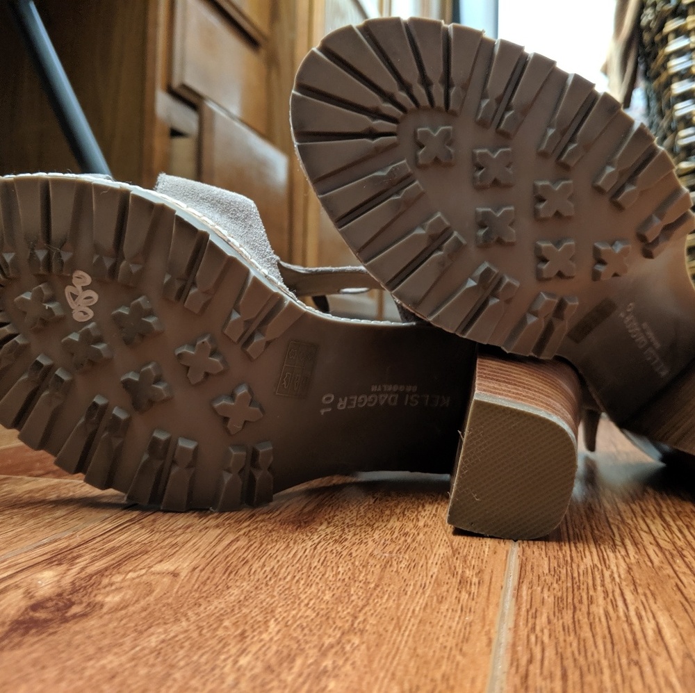 KDB heels - Picture 2 of 5
